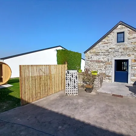 Le Charme Des Pierres منزل ريفي Ohey