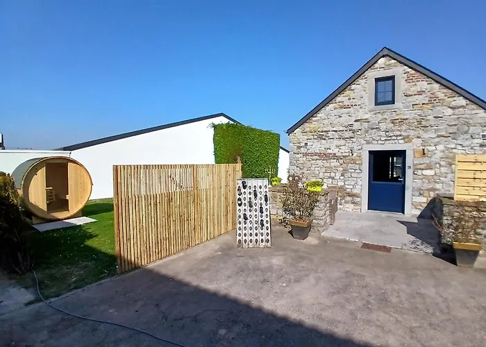 Le Charme Des Pierres בית כפרי Ohey